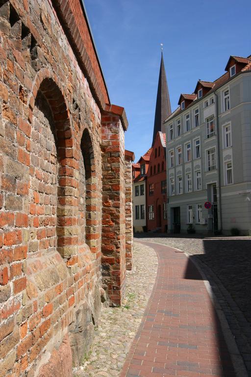 Hotel Verdi Rostock Exterior foto